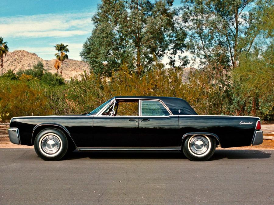  Lincoln Continental Sedan (53A) 1962 года  (фото 15 из 16)
